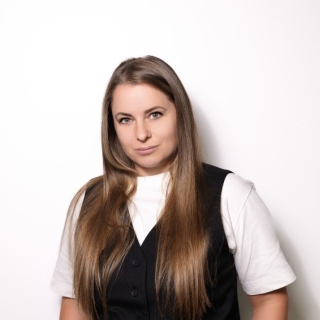 Земская Юлия